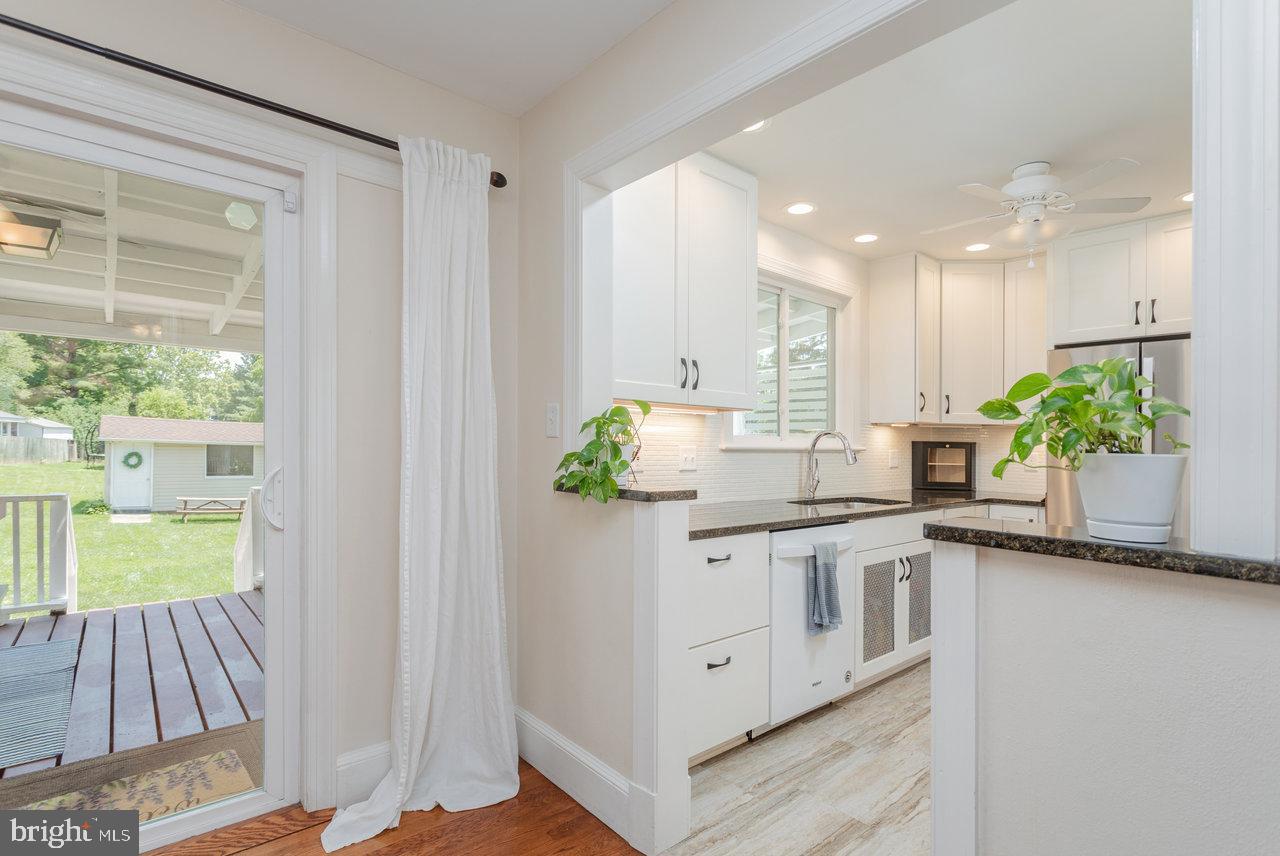 1450 BLUESTONE ST, HARRISONBURG, Virginia 22801, 3 Bedrooms Bedrooms, ,1 BathroomBathrooms,Residential,For sale,1450 BLUESTONE ST,VAHC2000434 MLS # VAHC2000434
