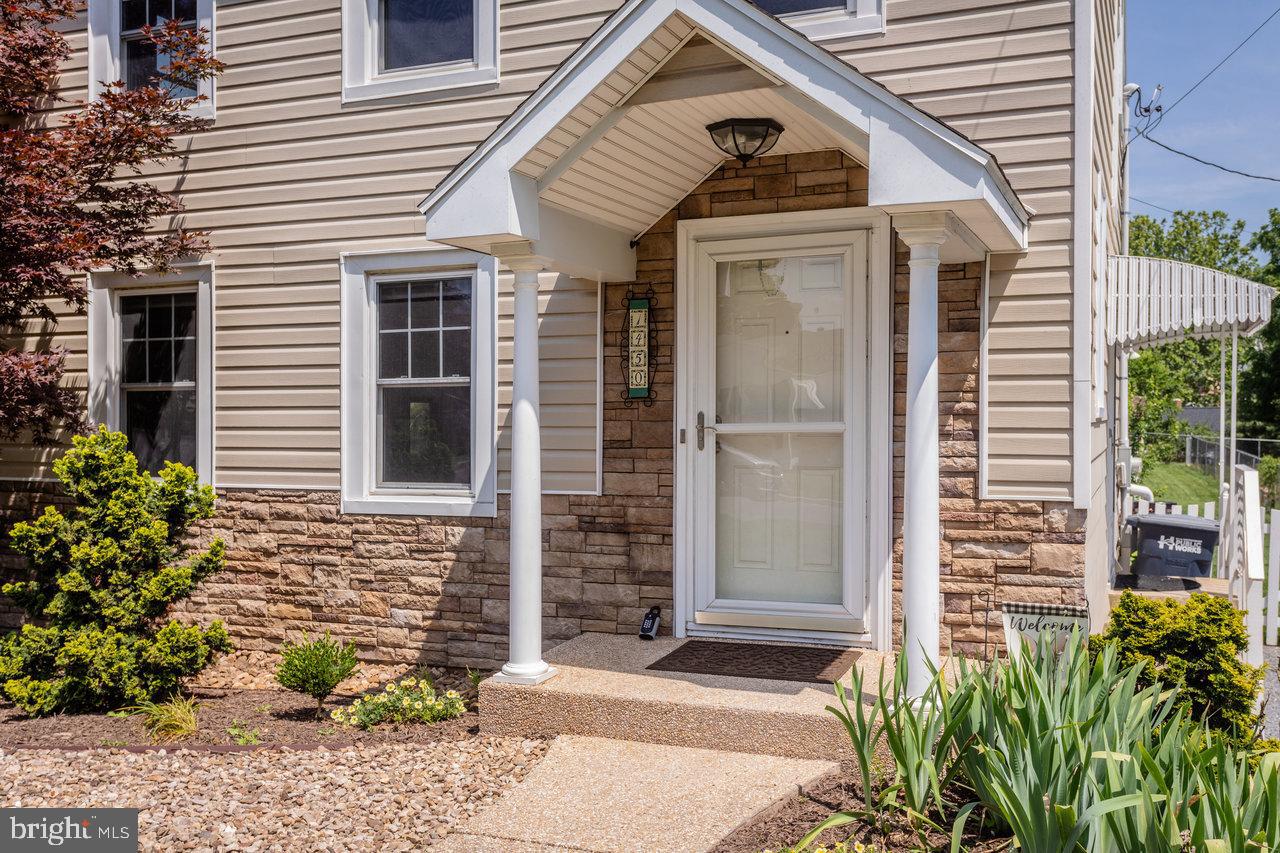 1450 BLUESTONE ST, HARRISONBURG, Virginia 22801, 3 Bedrooms Bedrooms, ,1 BathroomBathrooms,Residential,For sale,1450 BLUESTONE ST,VAHC2000434 MLS # VAHC2000434