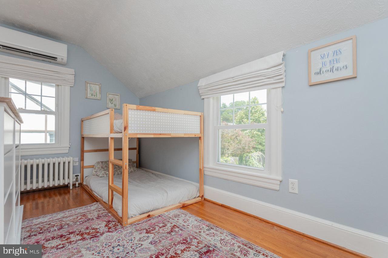 1450 BLUESTONE ST, HARRISONBURG, Virginia 22801, 3 Bedrooms Bedrooms, ,1 BathroomBathrooms,Residential,For sale,1450 BLUESTONE ST,VAHC2000434 MLS # VAHC2000434