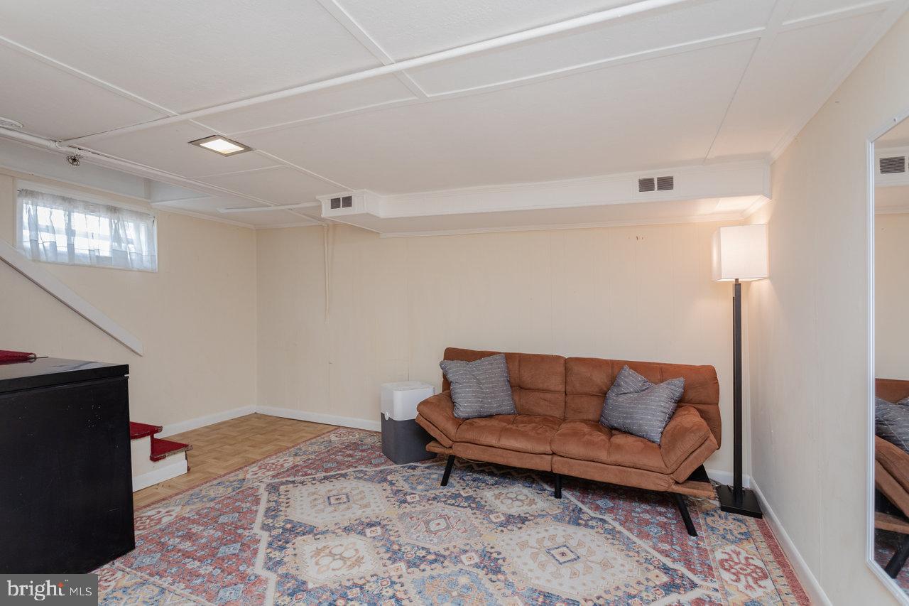 1450 BLUESTONE ST, HARRISONBURG, Virginia 22801, 3 Bedrooms Bedrooms, ,1 BathroomBathrooms,Residential,For sale,1450 BLUESTONE ST,VAHC2000434 MLS # VAHC2000434