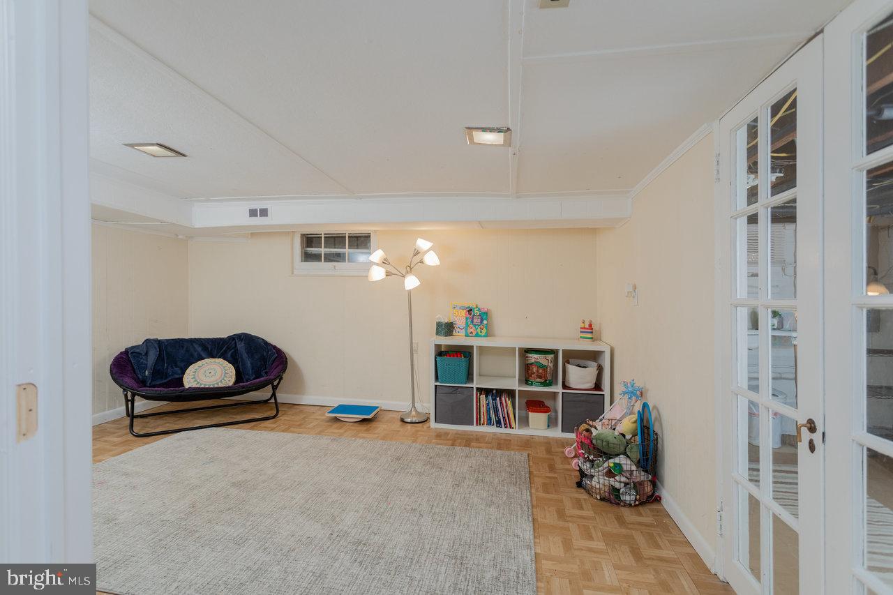 1450 BLUESTONE ST, HARRISONBURG, Virginia 22801, 3 Bedrooms Bedrooms, ,1 BathroomBathrooms,Residential,For sale,1450 BLUESTONE ST,VAHC2000434 MLS # VAHC2000434