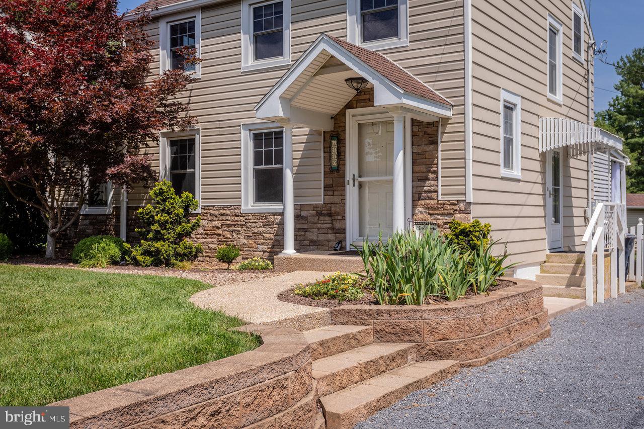 1450 BLUESTONE ST, HARRISONBURG, Virginia 22801, 3 Bedrooms Bedrooms, ,1 BathroomBathrooms,Residential,For sale,1450 BLUESTONE ST,VAHC2000434 MLS # VAHC2000434
