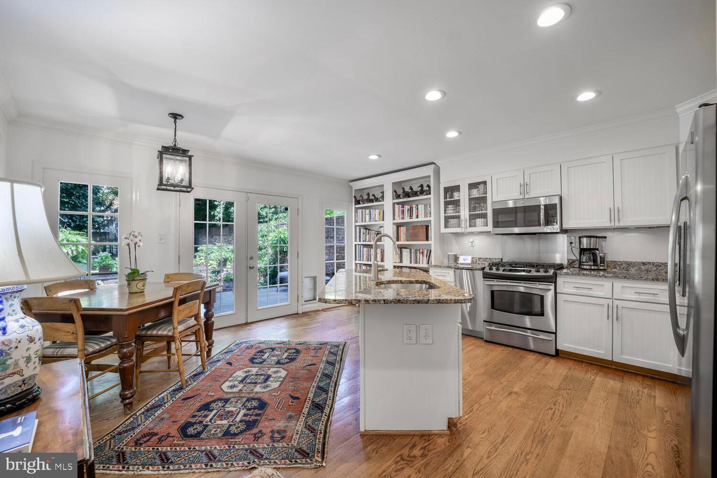 717 S ROYAL ST, ALEXANDRIA, Virginia 22314, 3 Bedrooms Bedrooms, ,2 BathroomsBathrooms,Residential,For sale,717 S ROYAL ST,VAAX2046844 MLS # VAAX2046844