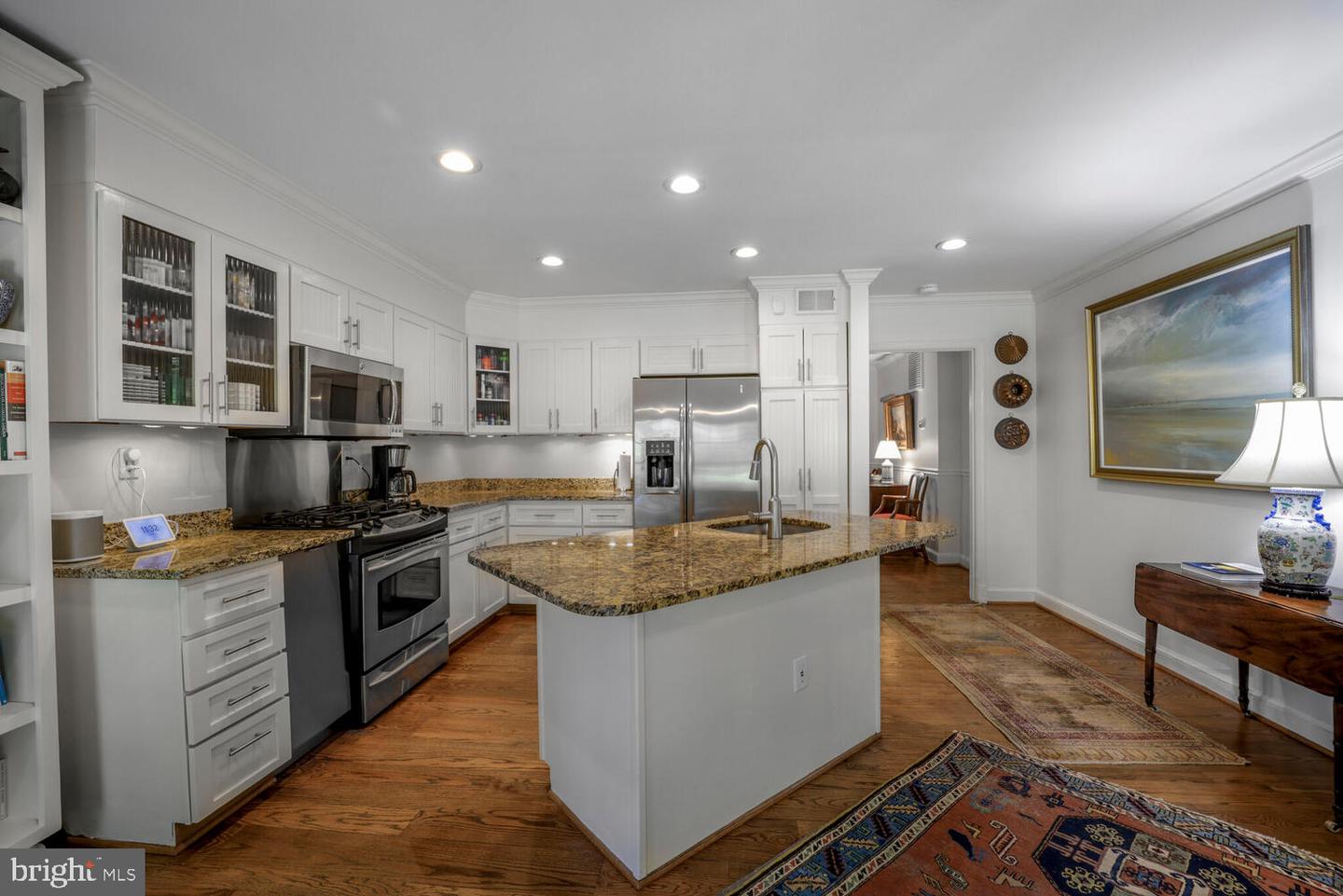 717 S ROYAL ST, ALEXANDRIA, Virginia 22314, 3 Bedrooms Bedrooms, ,2 BathroomsBathrooms,Residential,For sale,717 S ROYAL ST,VAAX2046844 MLS # VAAX2046844
