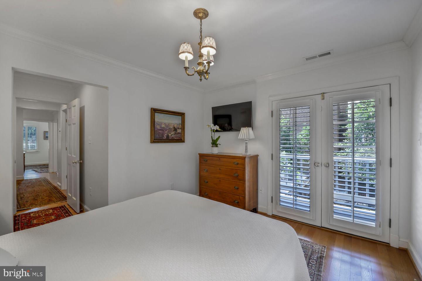 717 S ROYAL ST, ALEXANDRIA, Virginia 22314, 3 Bedrooms Bedrooms, ,2 BathroomsBathrooms,Residential,For sale,717 S ROYAL ST,VAAX2046844 MLS # VAAX2046844