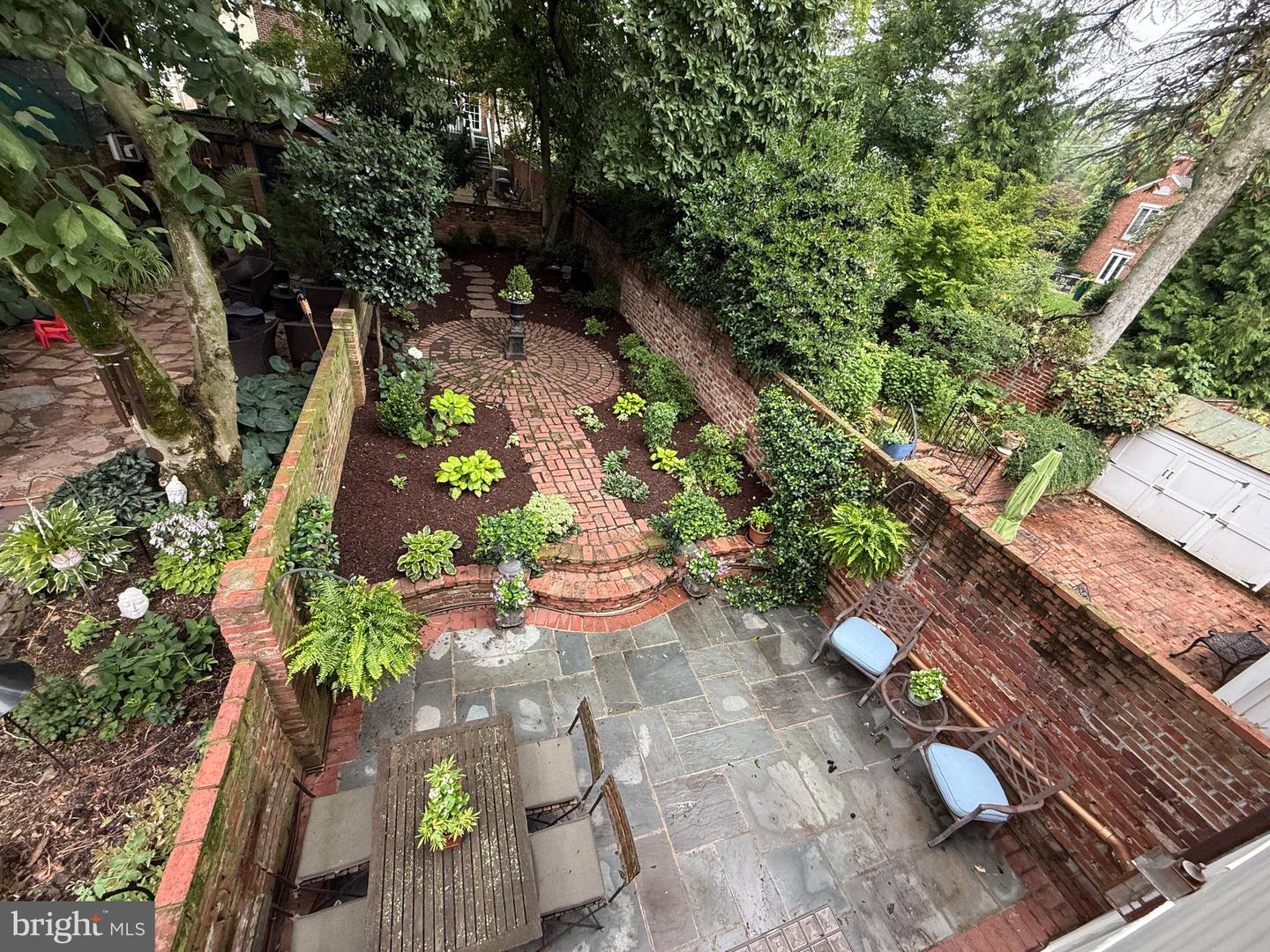 717 S ROYAL ST, ALEXANDRIA, Virginia 22314, 3 Bedrooms Bedrooms, ,2 BathroomsBathrooms,Residential,For sale,717 S ROYAL ST,VAAX2046844 MLS # VAAX2046844