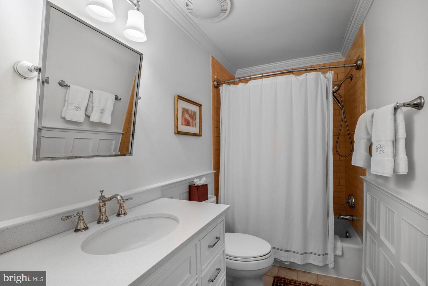 717 S ROYAL ST, ALEXANDRIA, Virginia 22314, 3 Bedrooms Bedrooms, ,2 BathroomsBathrooms,Residential,For sale,717 S ROYAL ST,VAAX2046844 MLS # VAAX2046844
