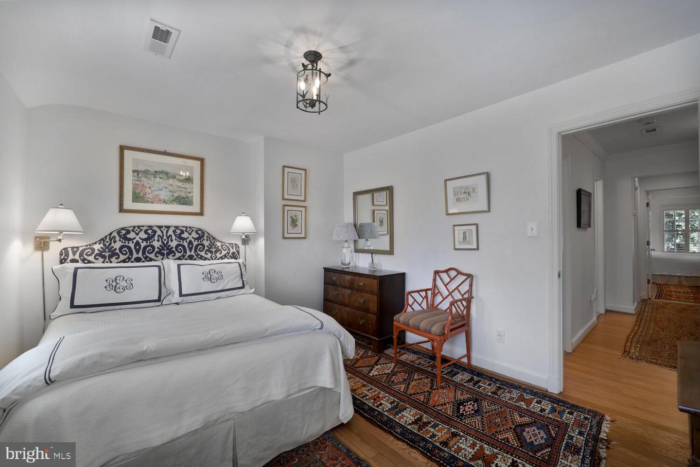 717 S ROYAL ST, ALEXANDRIA, Virginia 22314, 3 Bedrooms Bedrooms, ,2 BathroomsBathrooms,Residential,For sale,717 S ROYAL ST,VAAX2046844 MLS # VAAX2046844