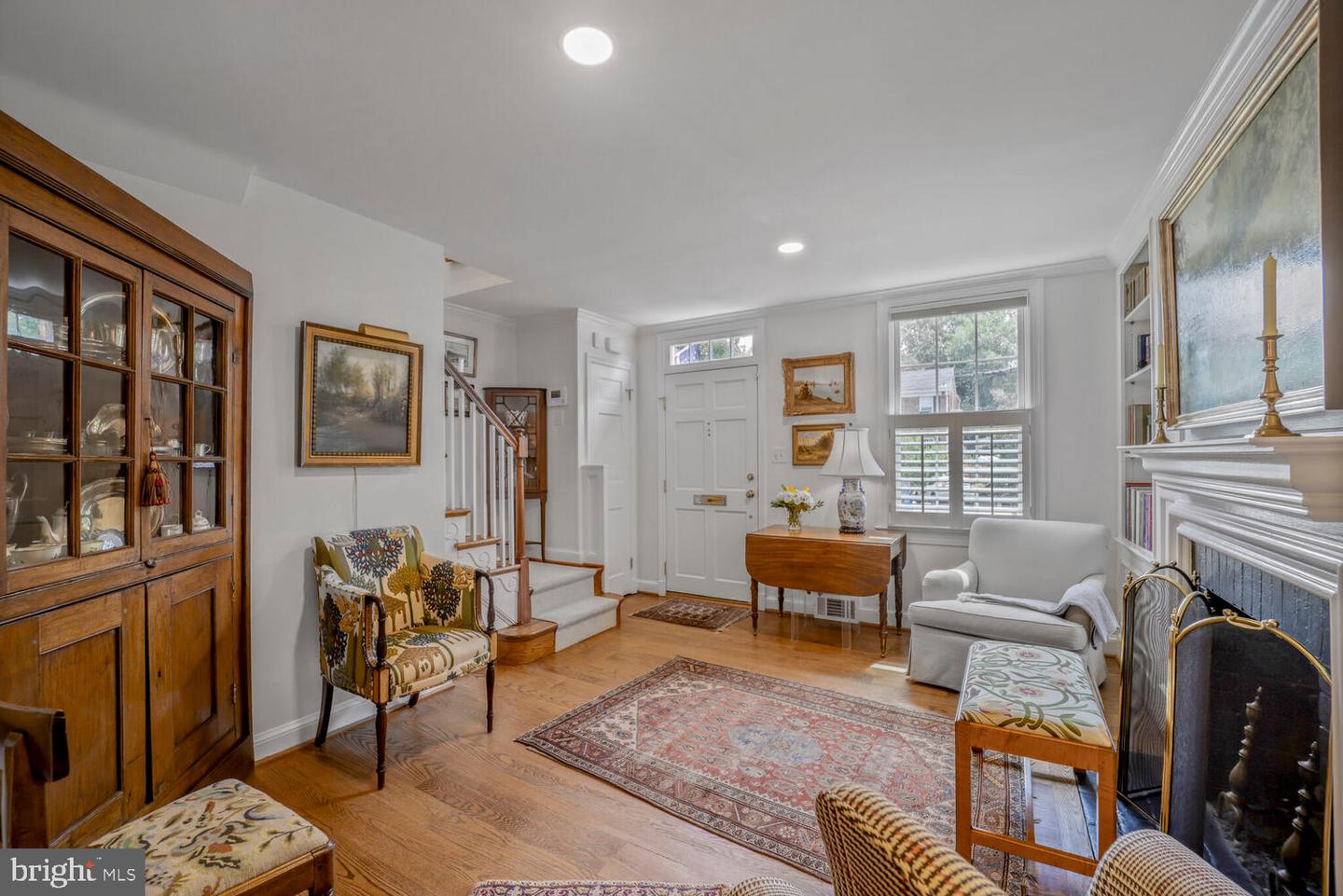 717 S ROYAL ST, ALEXANDRIA, Virginia 22314, 3 Bedrooms Bedrooms, ,2 BathroomsBathrooms,Residential,For sale,717 S ROYAL ST,VAAX2046844 MLS # VAAX2046844