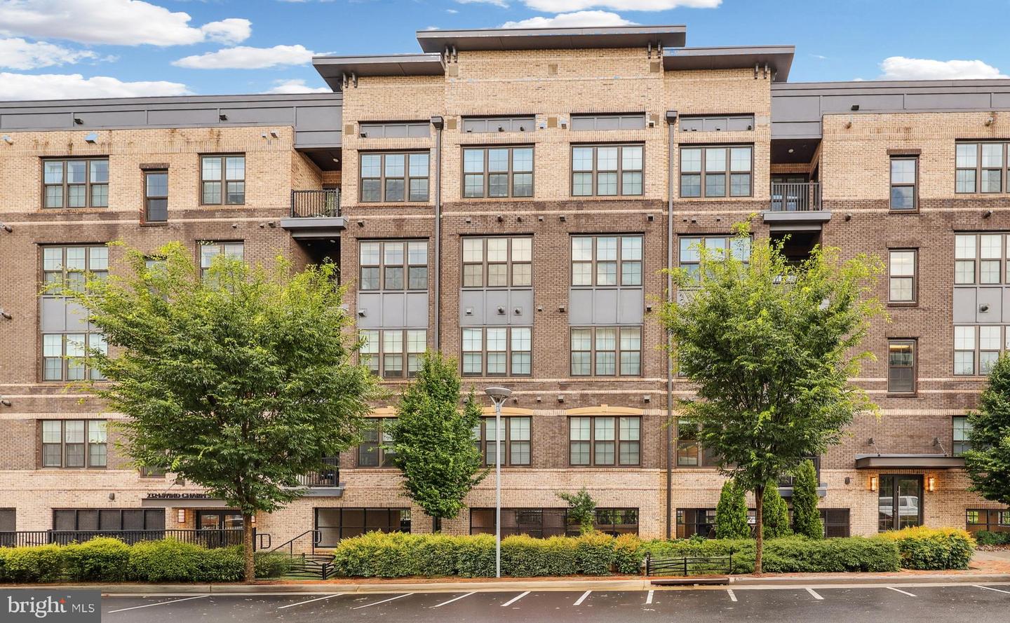 2324 WIND CHARM ST #307, HERNDON, Virginia 20171, 2 Bedrooms Bedrooms, ,2 BathroomsBathrooms,Residential,For sale,2324 WIND CHARM ST #307,VAFX2250012 MLS # VAFX2250012