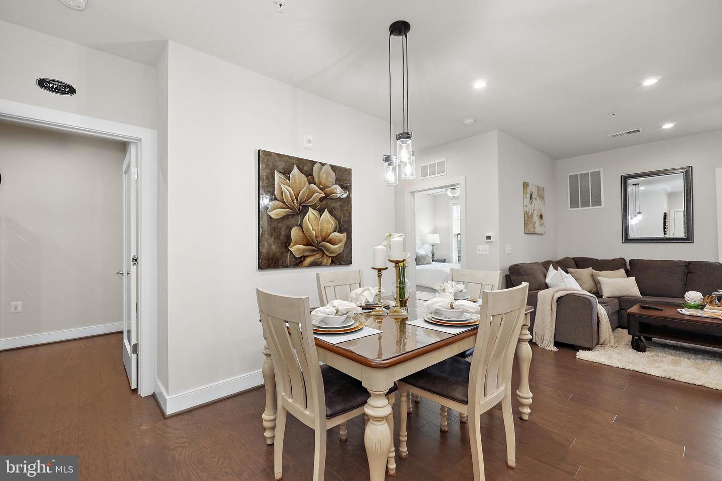 2324 WIND CHARM ST #307, HERNDON, Virginia 20171, 2 Bedrooms Bedrooms, ,2 BathroomsBathrooms,Residential,For sale,2324 WIND CHARM ST #307,VAFX2250012 MLS # VAFX2250012