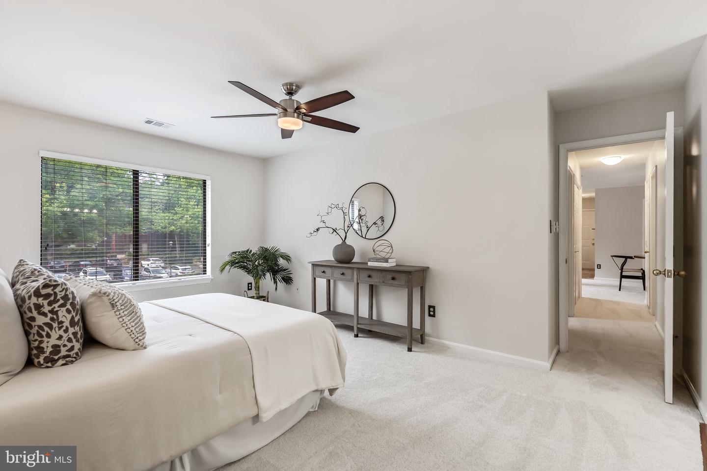 2810 LEE OAKS PL #302, FALLS CHURCH, Virginia 22046, 3 Bedrooms Bedrooms, ,2 BathroomsBathrooms,Residential,For sale,2810 LEE OAKS PL #302,VAFX2250456 MLS # VAFX2250456