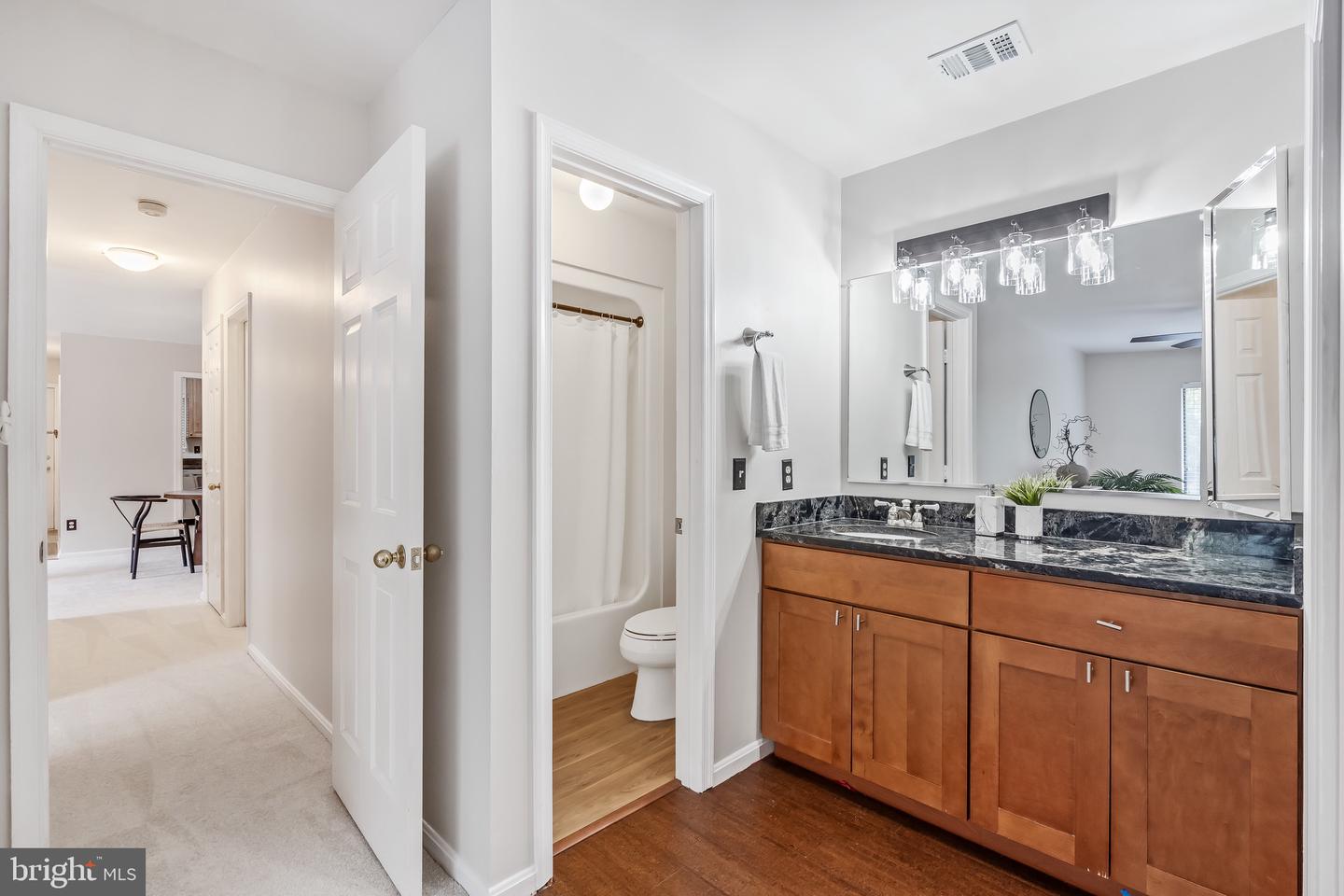 2810 LEE OAKS PL #302, FALLS CHURCH, Virginia 22046, 3 Bedrooms Bedrooms, ,2 BathroomsBathrooms,Residential,For sale,2810 LEE OAKS PL #302,VAFX2250456 MLS # VAFX2250456