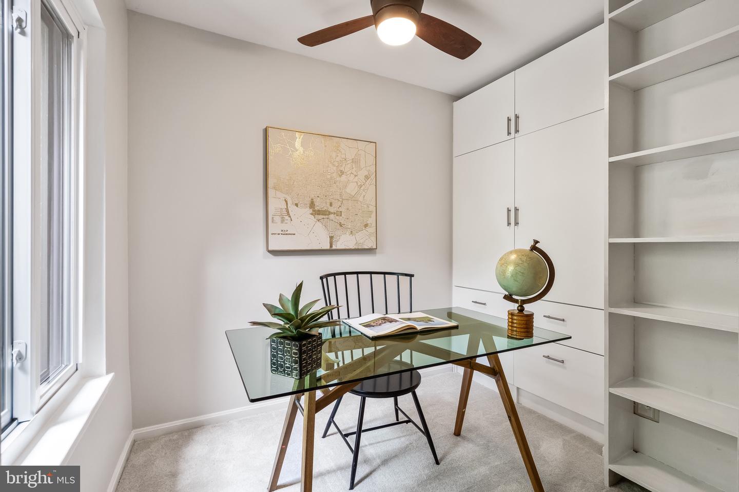 2810 LEE OAKS PL #302, FALLS CHURCH, Virginia 22046, 3 Bedrooms Bedrooms, ,2 BathroomsBathrooms,Residential,For sale,2810 LEE OAKS PL #302,VAFX2250456 MLS # VAFX2250456