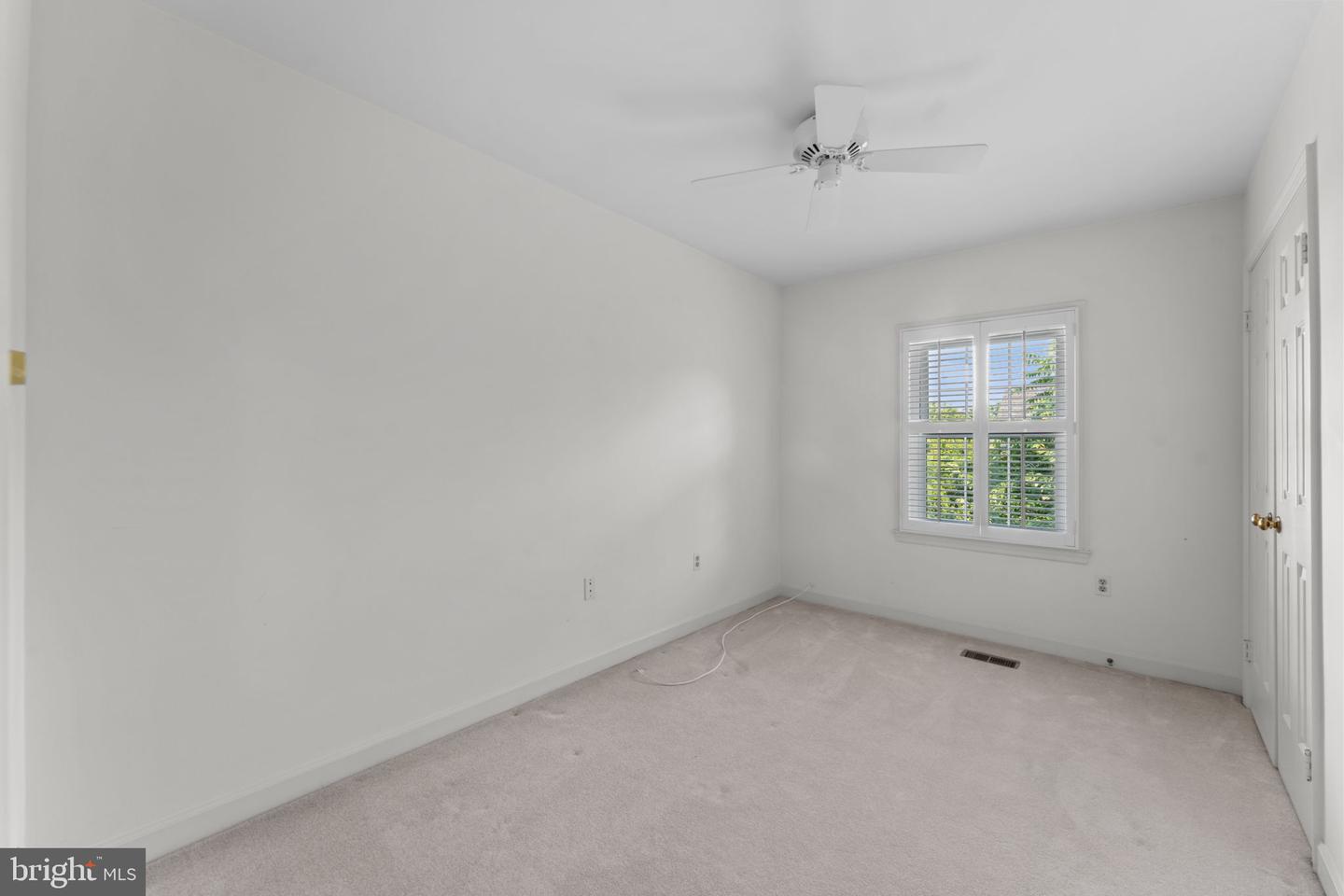 3031 FEDERAL HILL DR, SEVEN CORNERS, Virginia 22044, 4 Bedrooms Bedrooms, ,3 BathroomsBathrooms,Residential,For sale,3031 FEDERAL HILL DR,VAFX2250132 MLS # VAFX2250132