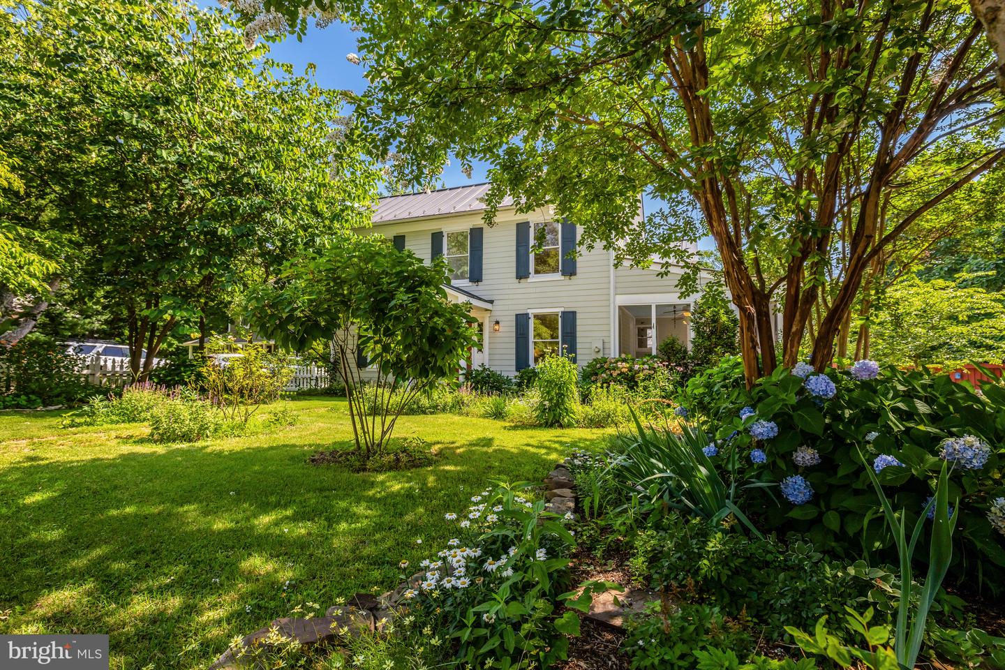 1012 GRANT ST, HERNDON, Virginia 20170, 3 Bedrooms Bedrooms, ,3 BathroomsBathrooms,Residential,For sale,1012 GRANT ST,VAFX2250178 MLS # VAFX2250178