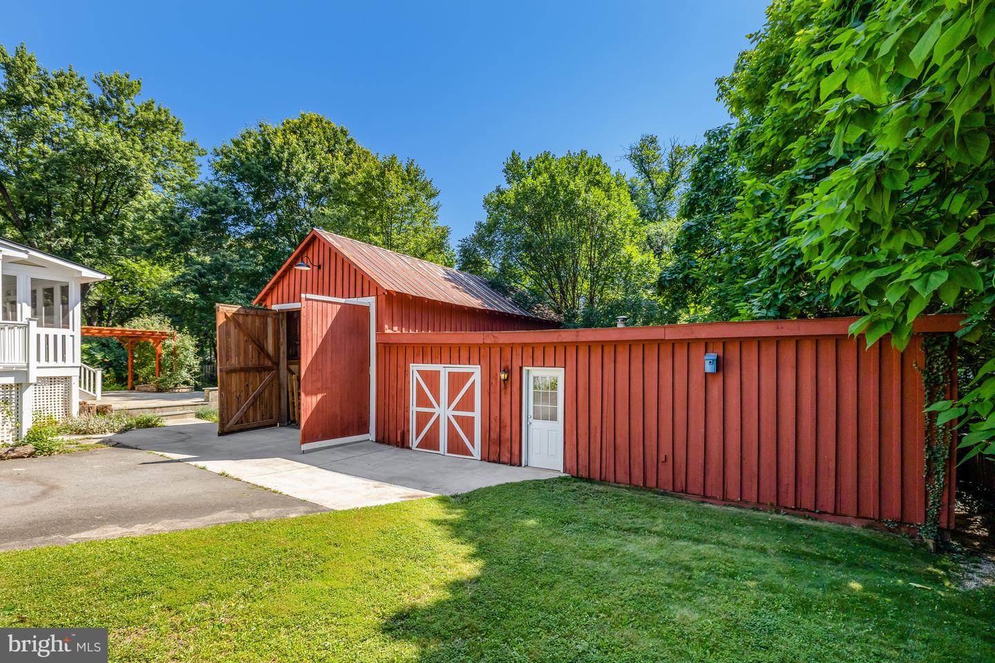 1012 GRANT ST, HERNDON, Virginia 20170, 3 Bedrooms Bedrooms, ,3 BathroomsBathrooms,Residential,For sale,1012 GRANT ST,VAFX2250178 MLS # VAFX2250178