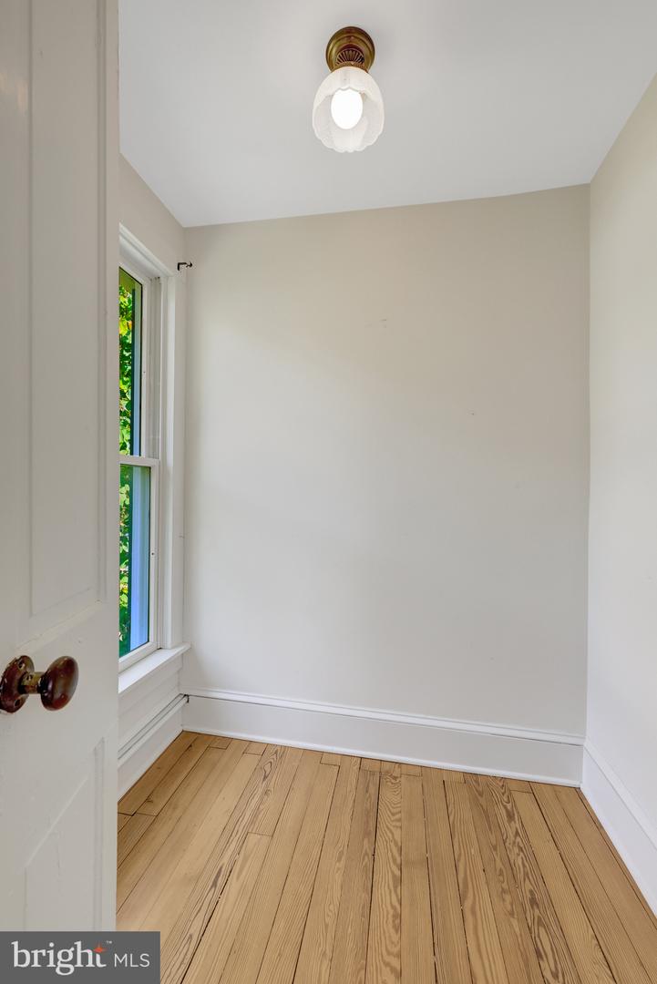 1012 GRANT ST, HERNDON, Virginia 20170, 3 Bedrooms Bedrooms, ,3 BathroomsBathrooms,Residential,For sale,1012 GRANT ST,VAFX2250178 MLS # VAFX2250178