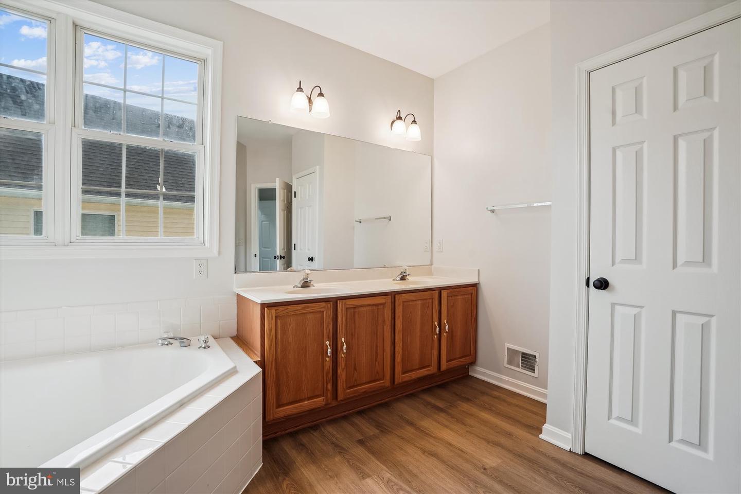 1118 VIRGINIA AVE, CULPEPER, Virginia 22701, 3 Bedrooms Bedrooms, ,2 BathroomsBathrooms,Residential,For sale,1118 VIRGINIA AVE,VACU2010878 MLS # VACU2010878