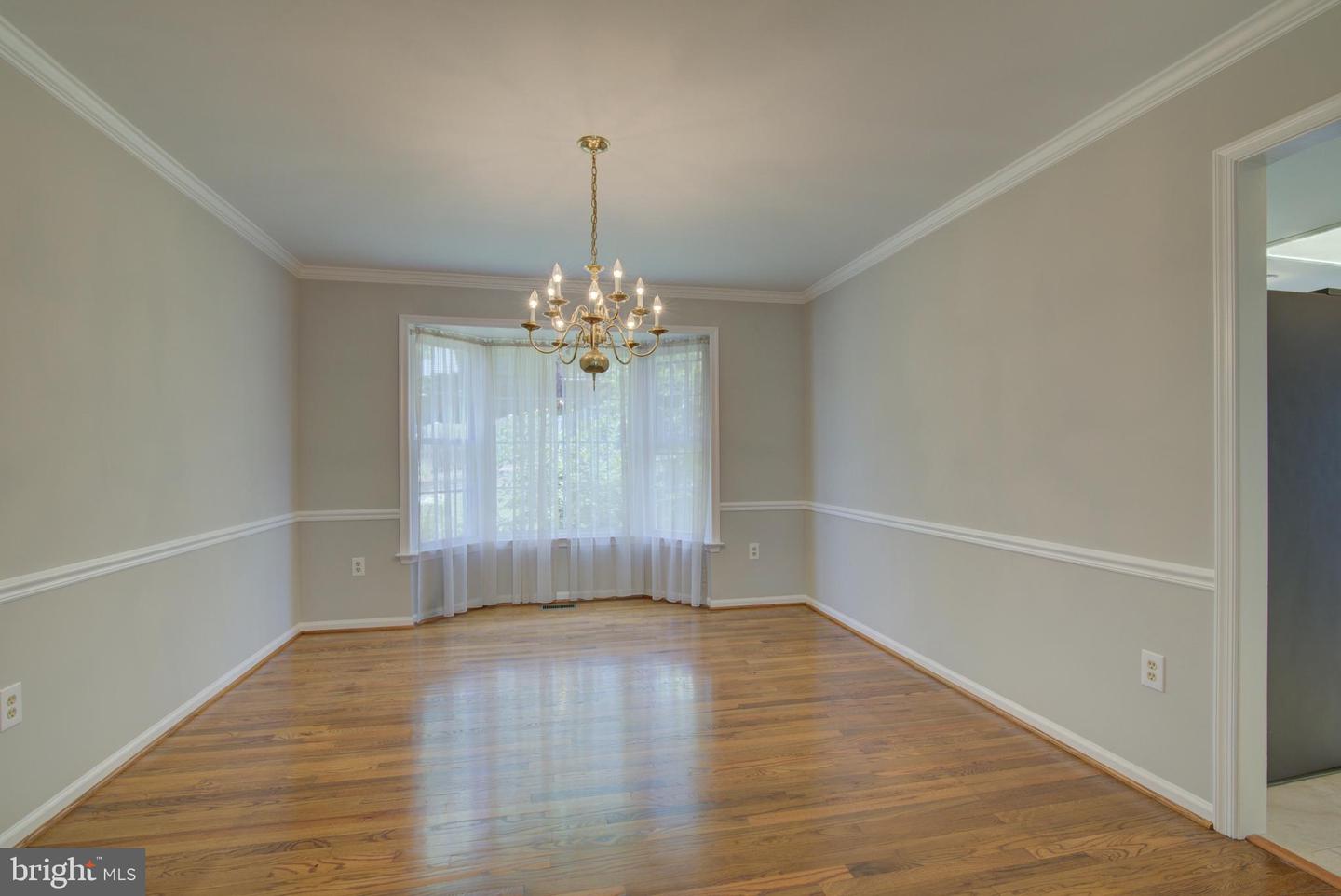 6821 COMPTON HEIGHTS CIR, CLIFTON, Virginia 20124, 4 Bedrooms Bedrooms, ,3 BathroomsBathrooms,Residential,For sale,6821 COMPTON HEIGHTS CIR,VAFX2250272 MLS # VAFX2250272