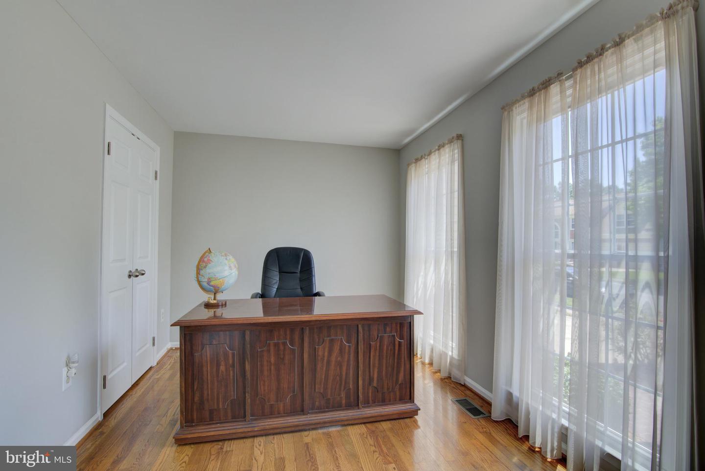 6821 COMPTON HEIGHTS CIR, CLIFTON, Virginia 20124, 4 Bedrooms Bedrooms, ,3 BathroomsBathrooms,Residential,For sale,6821 COMPTON HEIGHTS CIR,VAFX2250272 MLS # VAFX2250272