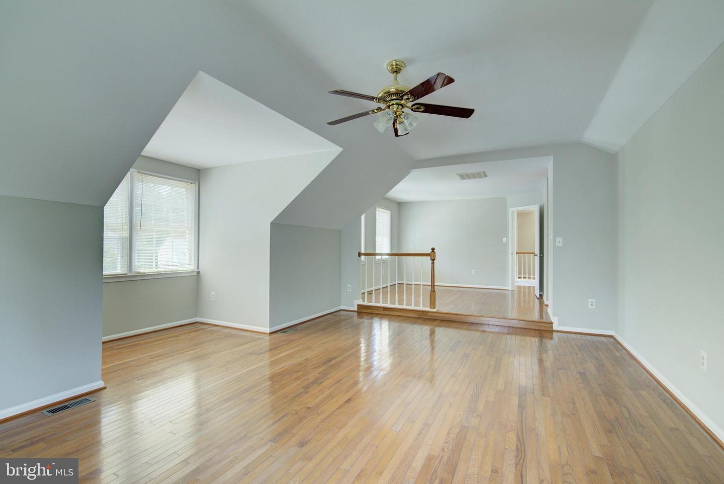 6821 COMPTON HEIGHTS CIR, CLIFTON, Virginia 20124, 4 Bedrooms Bedrooms, ,3 BathroomsBathrooms,Residential,For sale,6821 COMPTON HEIGHTS CIR,VAFX2250272 MLS # VAFX2250272
