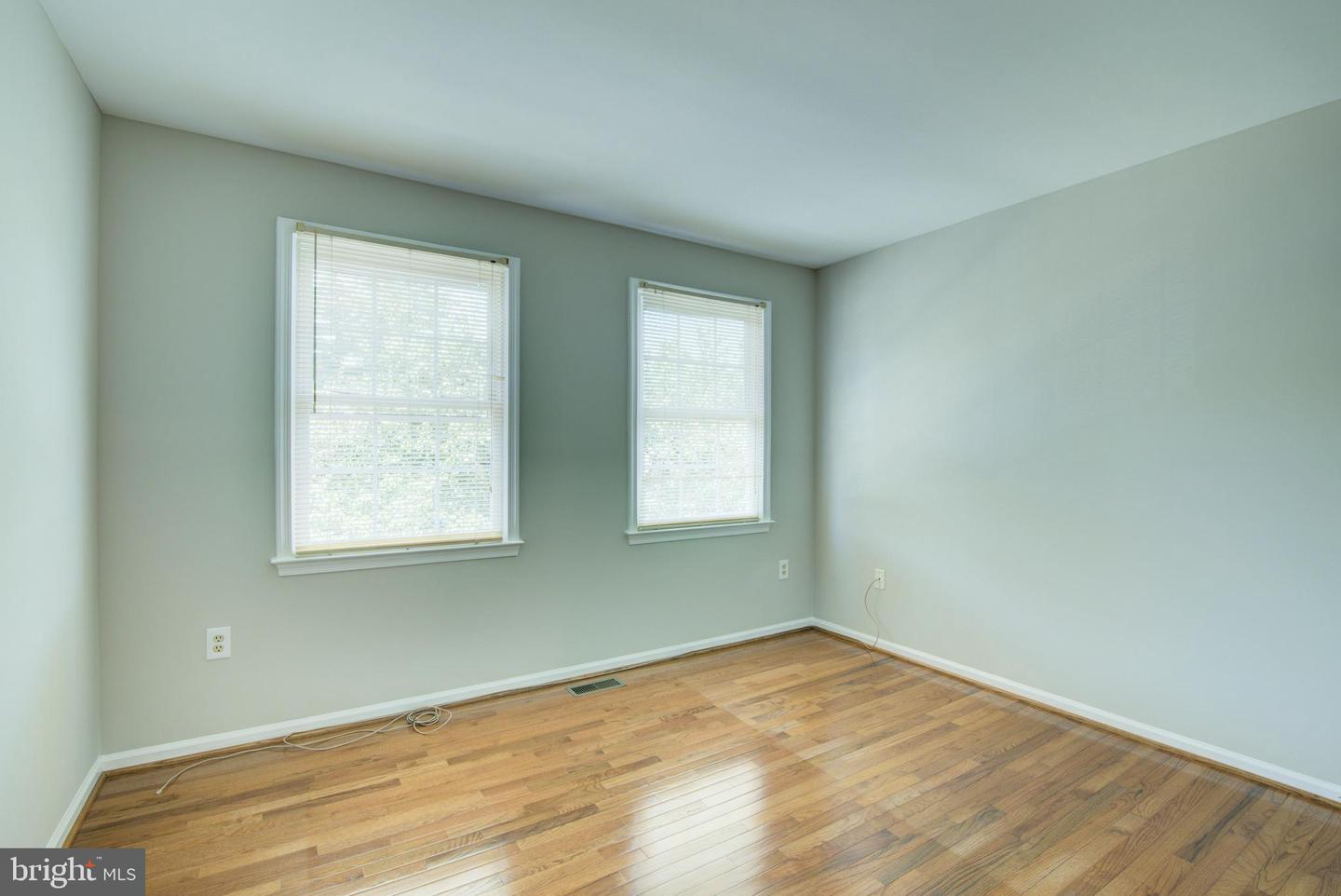6821 COMPTON HEIGHTS CIR, CLIFTON, Virginia 20124, 4 Bedrooms Bedrooms, ,3 BathroomsBathrooms,Residential,For sale,6821 COMPTON HEIGHTS CIR,VAFX2250272 MLS # VAFX2250272