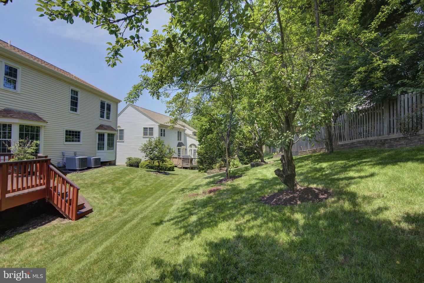 6821 COMPTON HEIGHTS CIR, CLIFTON, Virginia 20124, 4 Bedrooms Bedrooms, ,3 BathroomsBathrooms,Residential,For sale,6821 COMPTON HEIGHTS CIR,VAFX2250272 MLS # VAFX2250272