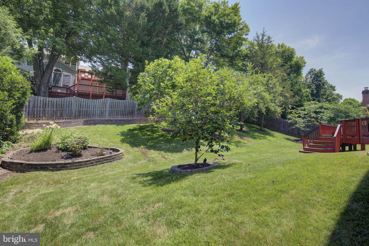 6821 COMPTON HEIGHTS CIR, CLIFTON, Virginia 20124, 4 Bedrooms Bedrooms, ,3 BathroomsBathrooms,Residential,For sale,6821 COMPTON HEIGHTS CIR,VAFX2250272 MLS # VAFX2250272