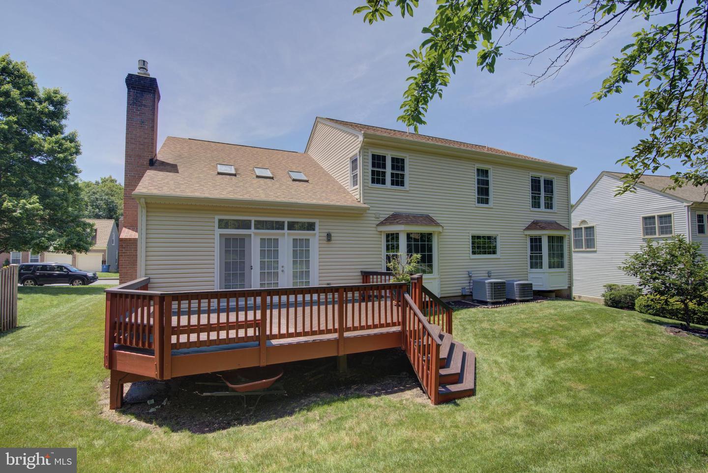 6821 COMPTON HEIGHTS CIR, CLIFTON, Virginia 20124, 4 Bedrooms Bedrooms, ,3 BathroomsBathrooms,Residential,For sale,6821 COMPTON HEIGHTS CIR,VAFX2250272 MLS # VAFX2250272