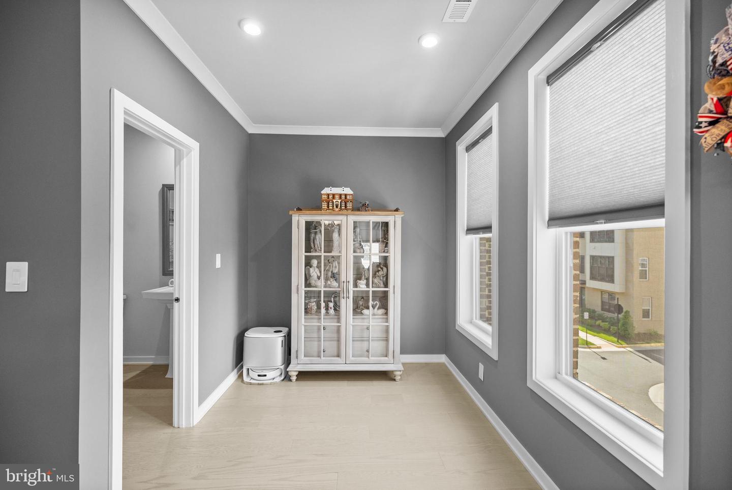 4767 TATUM MILL WAY #202, CHANTILLY, Virginia 20151, 3 Bedrooms Bedrooms, ,2 BathroomsBathrooms,Residential,For sale,4767 TATUM MILL WAY #202,VAFX2250394 MLS # VAFX2250394