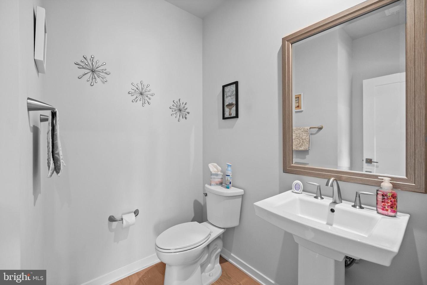 4767 TATUM MILL WAY #202, CHANTILLY, Virginia 20151, 3 Bedrooms Bedrooms, ,2 BathroomsBathrooms,Residential,For sale,4767 TATUM MILL WAY #202,VAFX2250394 MLS # VAFX2250394