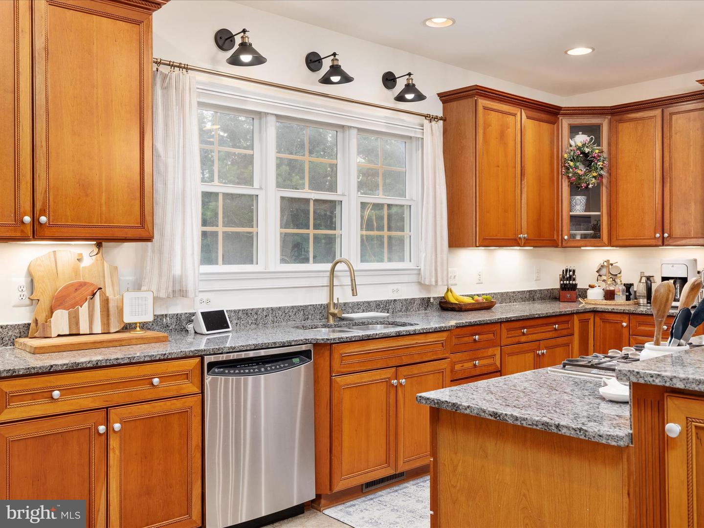 13501 ZACHARY TAYLOR CT, MANASSAS, Virginia 20112, 5 Bedrooms Bedrooms, ,3 BathroomsBathrooms,Residential,For sale,13501 ZACHARY TAYLOR CT,VAPW2097926 MLS # VAPW2097926