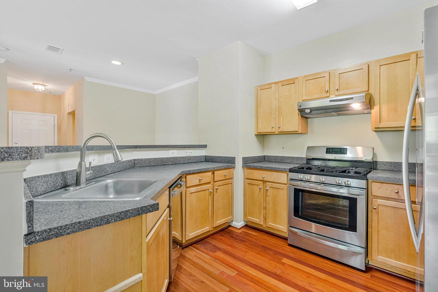 13329-G CONNOR DR #G, CENTREVILLE, Virginia 20120, 2 Bedrooms Bedrooms, ,2 BathroomsBathrooms,Residential,For sale,13329-G CONNOR DR #G,VAFX2250416 MLS # VAFX2250416