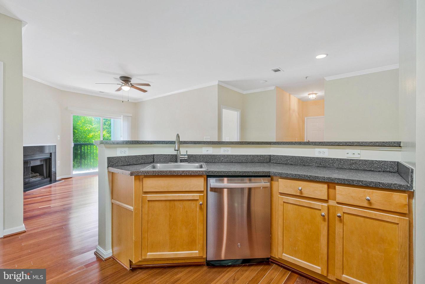 13329-G CONNOR DR #G, CENTREVILLE, Virginia 20120, 2 Bedrooms Bedrooms, ,2 BathroomsBathrooms,Residential,For sale,13329-G CONNOR DR #G,VAFX2250416 MLS # VAFX2250416