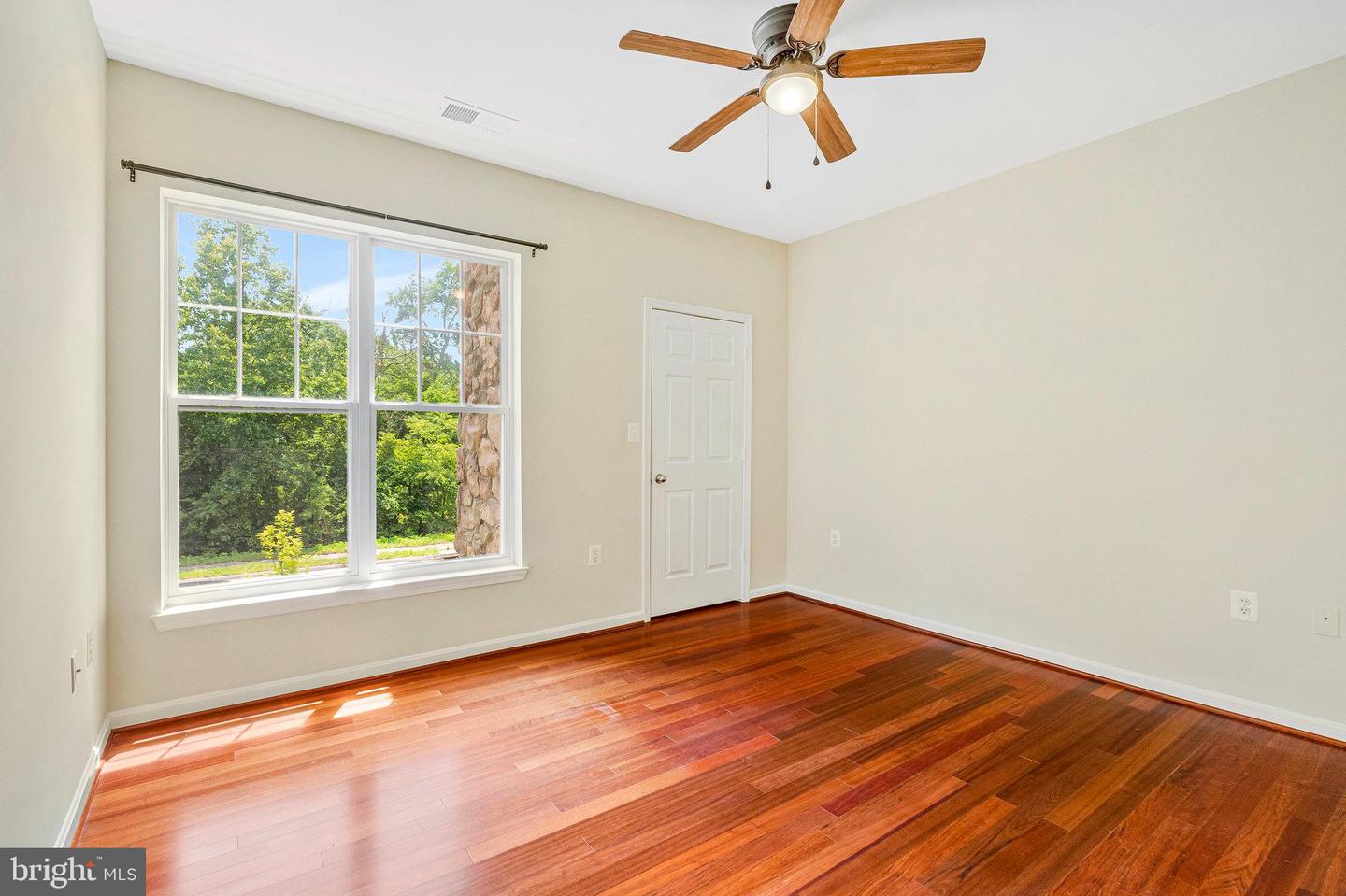 13329-G CONNOR DR #G, CENTREVILLE, Virginia 20120, 2 Bedrooms Bedrooms, ,2 BathroomsBathrooms,Residential,For sale,13329-G CONNOR DR #G,VAFX2250416 MLS # VAFX2250416