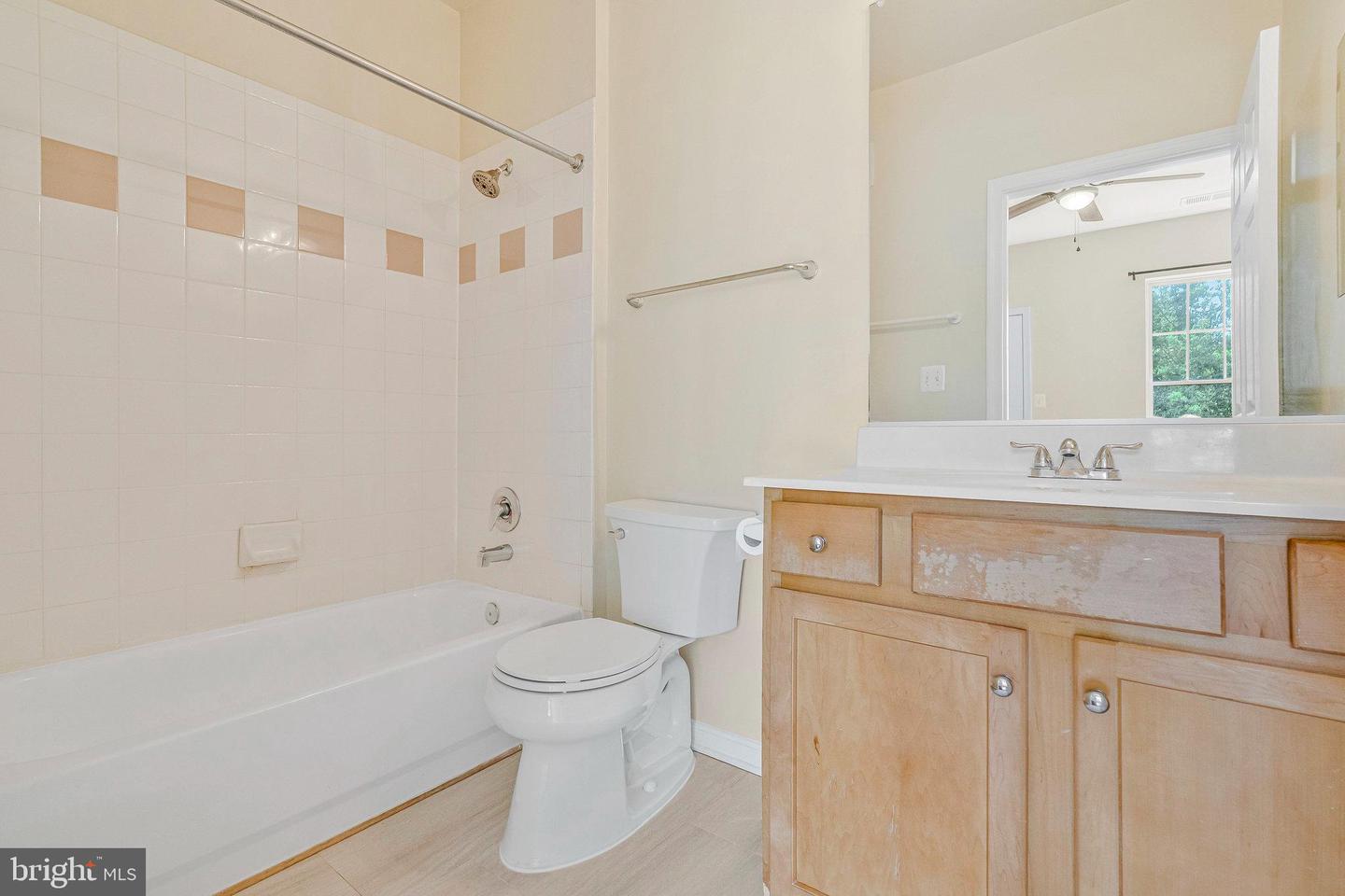 13329-G CONNOR DR #G, CENTREVILLE, Virginia 20120, 2 Bedrooms Bedrooms, ,2 BathroomsBathrooms,Residential,For sale,13329-G CONNOR DR #G,VAFX2250416 MLS # VAFX2250416