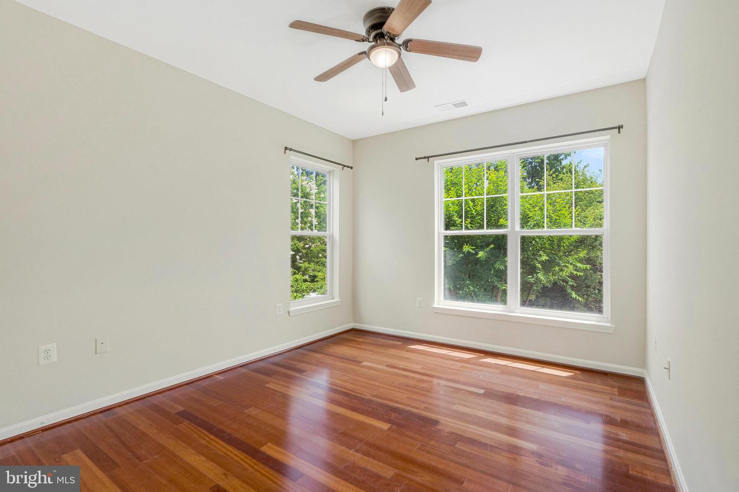 13329-G CONNOR DR #G, CENTREVILLE, Virginia 20120, 2 Bedrooms Bedrooms, ,2 BathroomsBathrooms,Residential,For sale,13329-G CONNOR DR #G,VAFX2250416 MLS # VAFX2250416