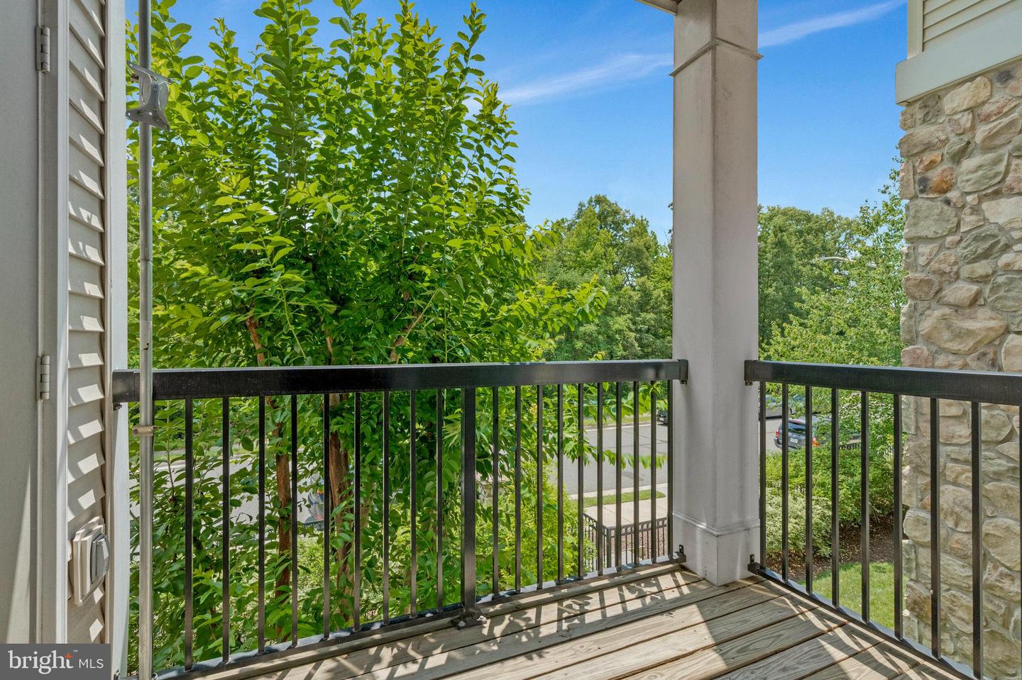 13329-G CONNOR DR #G, CENTREVILLE, Virginia 20120, 2 Bedrooms Bedrooms, ,2 BathroomsBathrooms,Residential,For sale,13329-G CONNOR DR #G,VAFX2250416 MLS # VAFX2250416