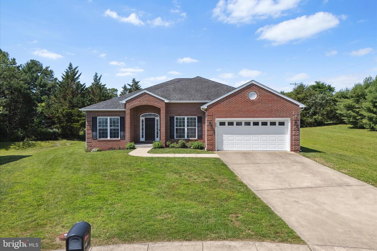 109 MURPHY CT, WINCHESTER, Virginia 22602, 4 Bedrooms Bedrooms, ,2 BathroomsBathrooms,Residential,For sale,109 MURPHY CT,VAFV2035086 MLS # VAFV2035086