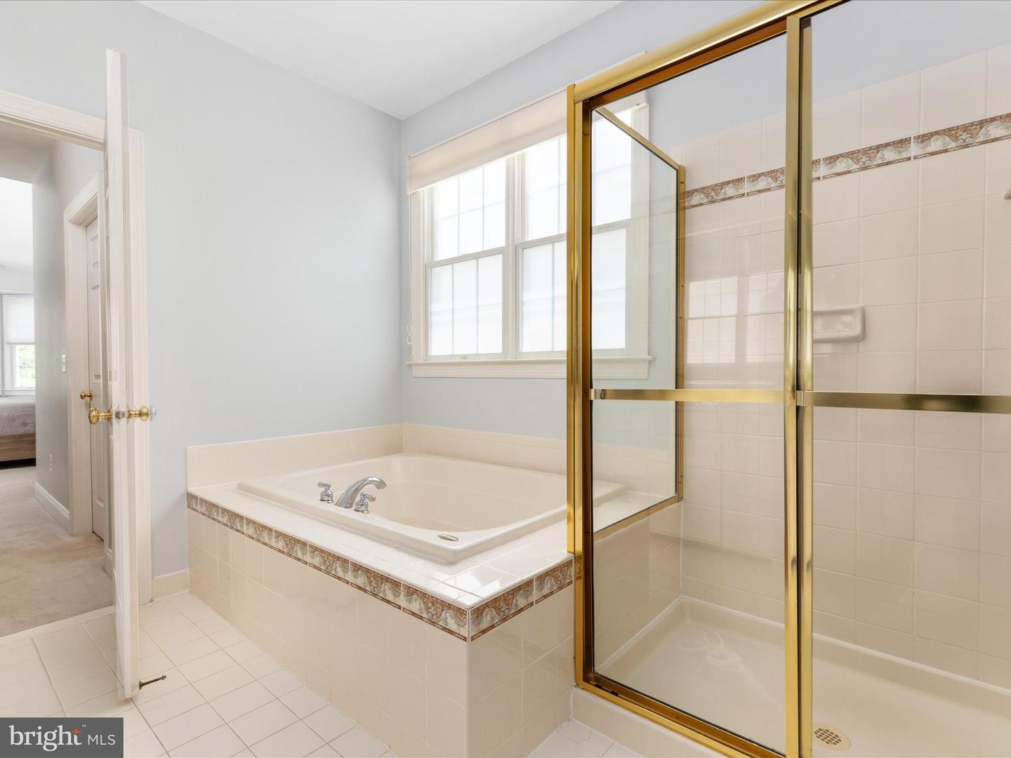 15274 GOLF VIEW DR, HAYMARKET, Virginia 20169, 4 Bedrooms Bedrooms, ,3 BathroomsBathrooms,Residential,For sale,15274 GOLF VIEW DR,VAPW2097936 MLS # VAPW2097936