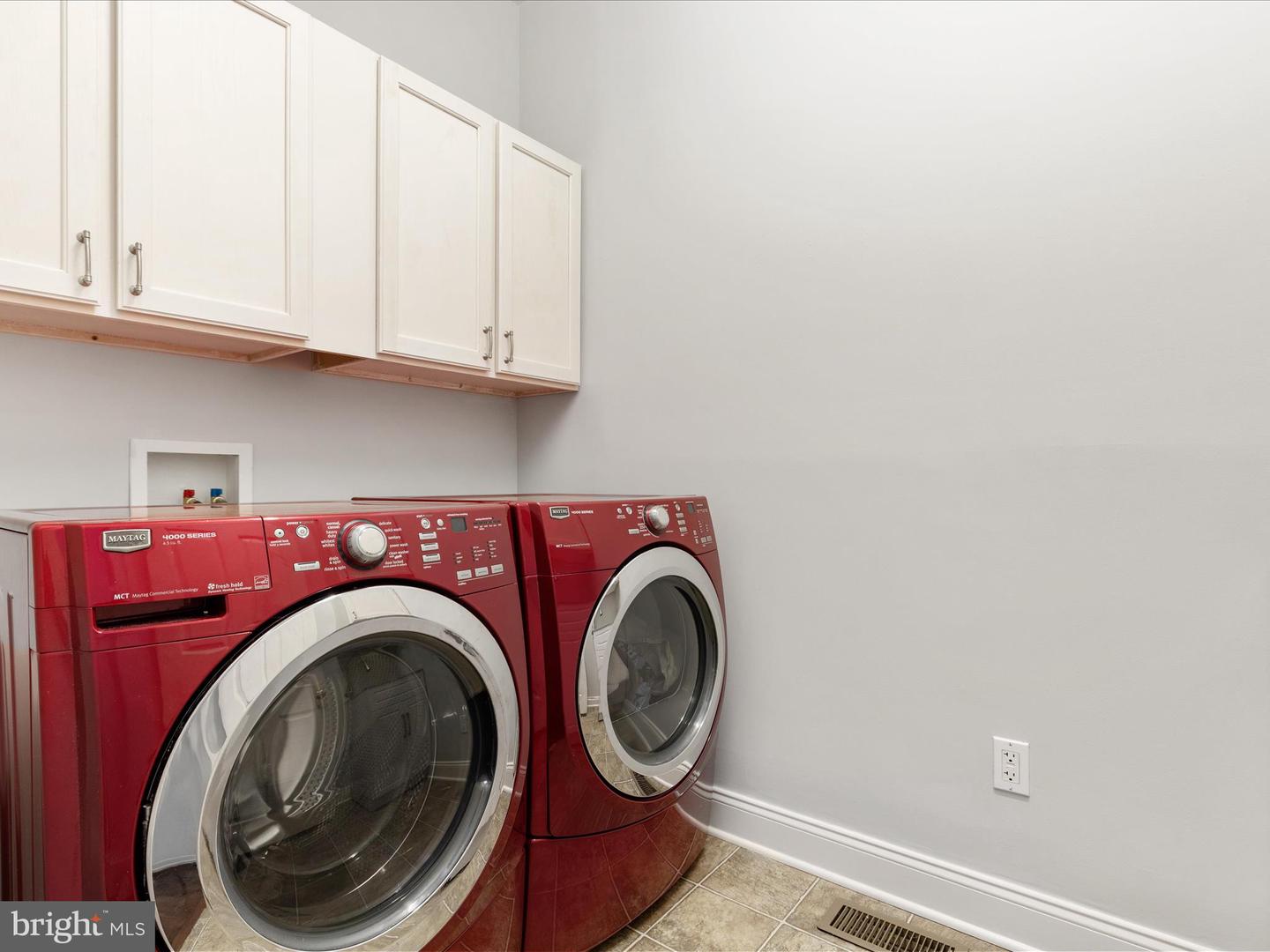 15274 GOLF VIEW DR, HAYMARKET, Virginia 20169, 4 Bedrooms Bedrooms, ,3 BathroomsBathrooms,Residential,For sale,15274 GOLF VIEW DR,VAPW2097936 MLS # VAPW2097936