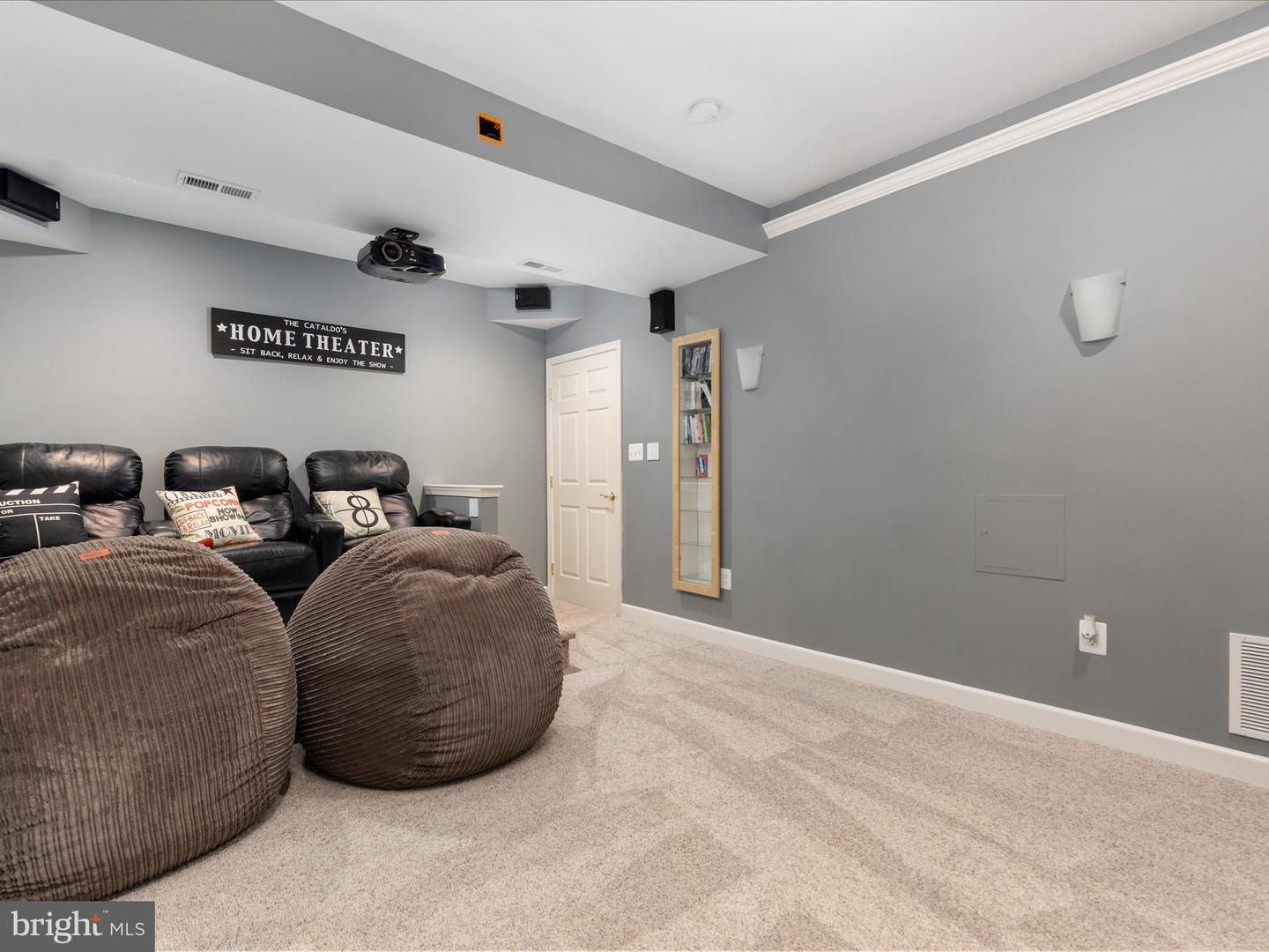 15274 GOLF VIEW DR, HAYMARKET, Virginia 20169, 4 Bedrooms Bedrooms, ,3 BathroomsBathrooms,Residential,For sale,15274 GOLF VIEW DR,VAPW2097936 MLS # VAPW2097936