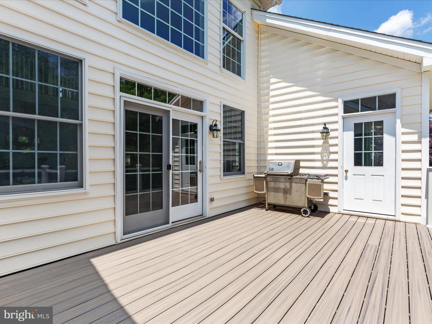 15274 GOLF VIEW DR, HAYMARKET, Virginia 20169, 4 Bedrooms Bedrooms, ,3 BathroomsBathrooms,Residential,For sale,15274 GOLF VIEW DR,VAPW2097936 MLS # VAPW2097936