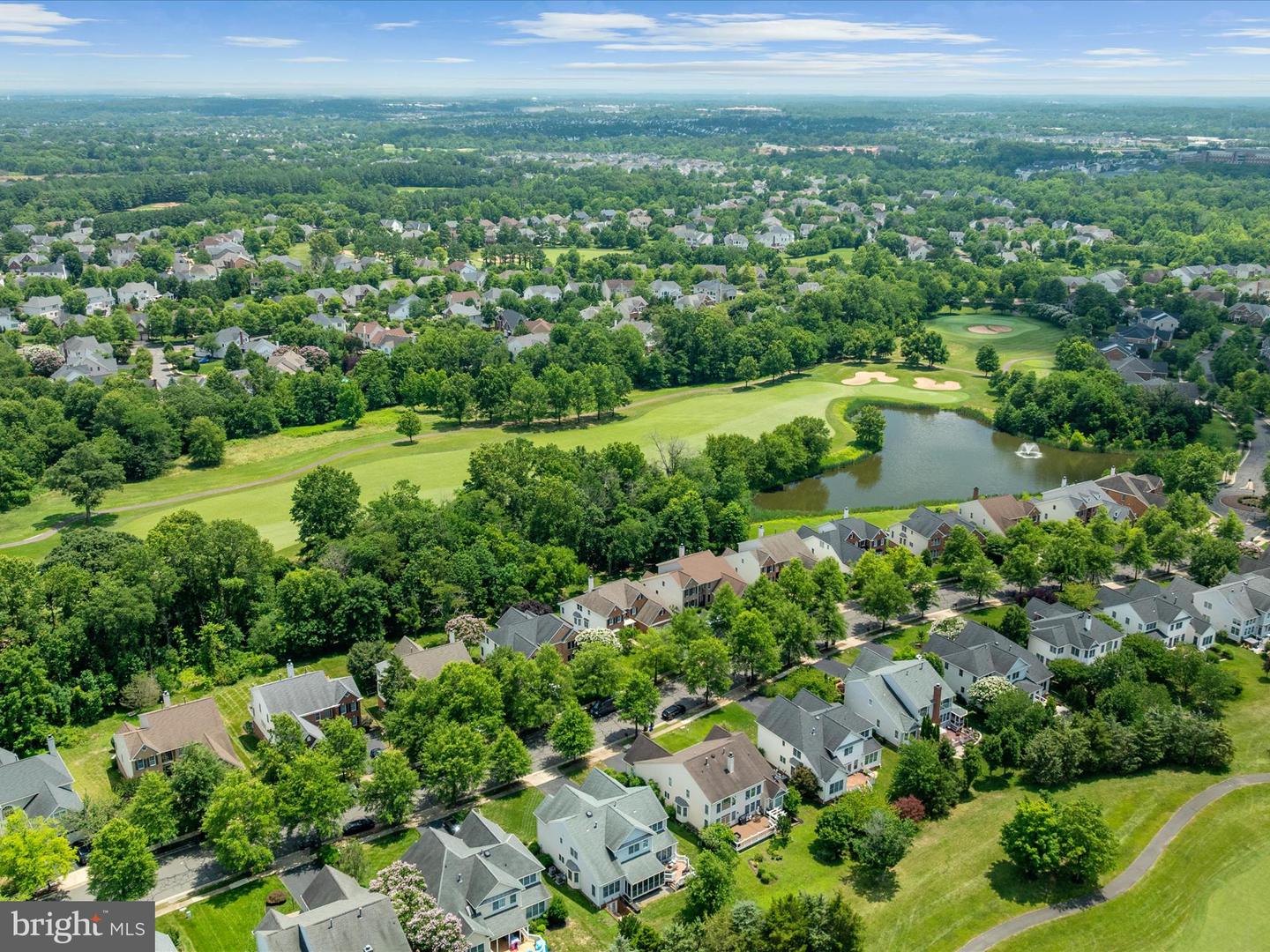 15274 GOLF VIEW DR, HAYMARKET, Virginia 20169, 4 Bedrooms Bedrooms, ,3 BathroomsBathrooms,Residential,For sale,15274 GOLF VIEW DR,VAPW2097936 MLS # VAPW2097936