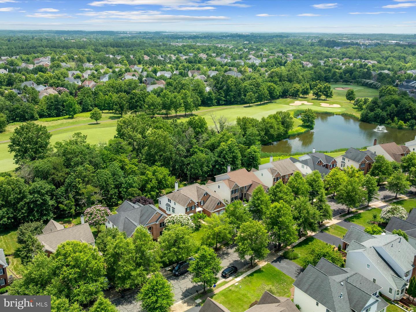 15274 GOLF VIEW DR, HAYMARKET, Virginia 20169, 4 Bedrooms Bedrooms, ,3 BathroomsBathrooms,Residential,For sale,15274 GOLF VIEW DR,VAPW2097936 MLS # VAPW2097936