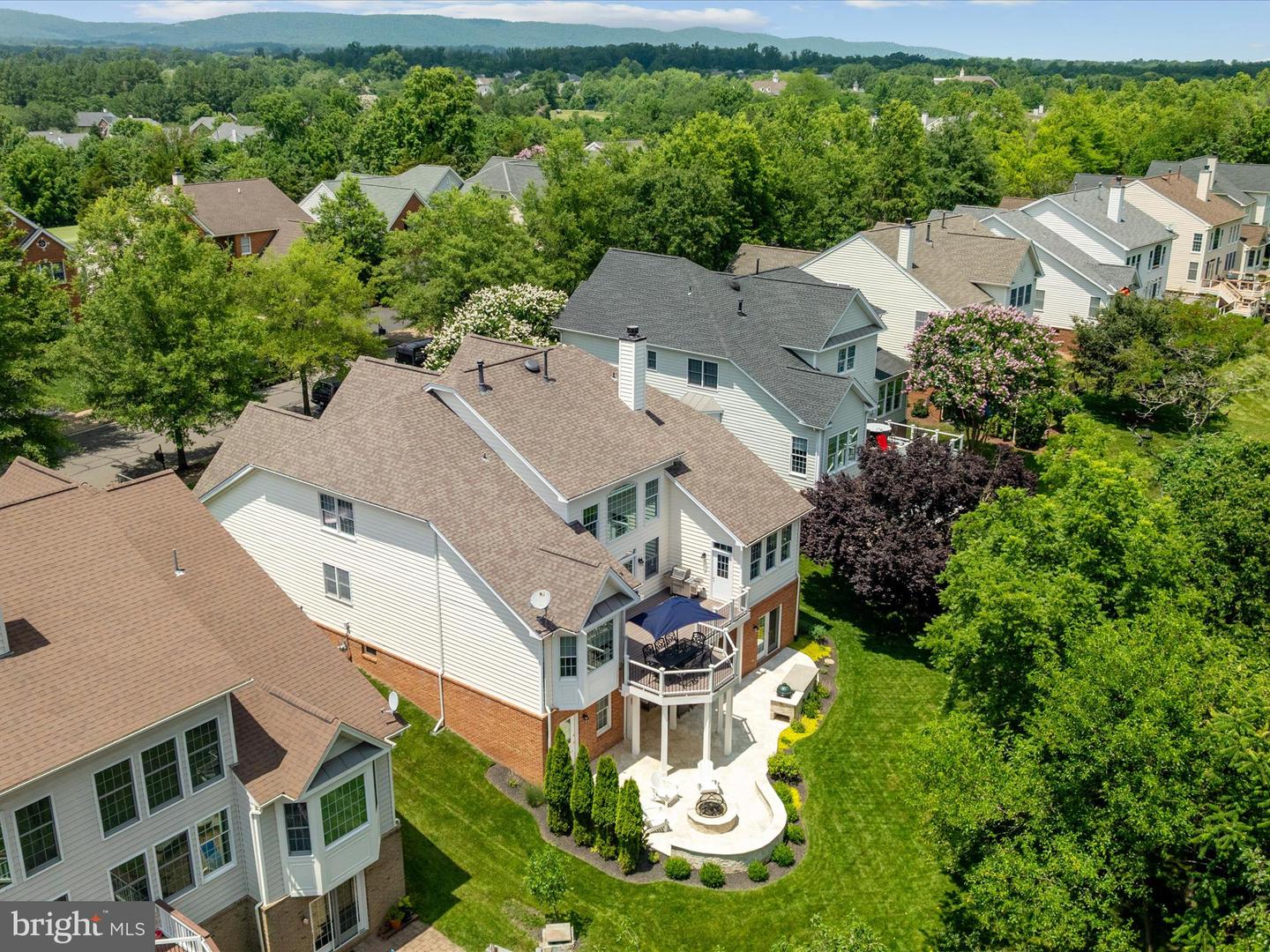 15274 GOLF VIEW DR, HAYMARKET, Virginia 20169, 4 Bedrooms Bedrooms, ,3 BathroomsBathrooms,Residential,For sale,15274 GOLF VIEW DR,VAPW2097936 MLS # VAPW2097936