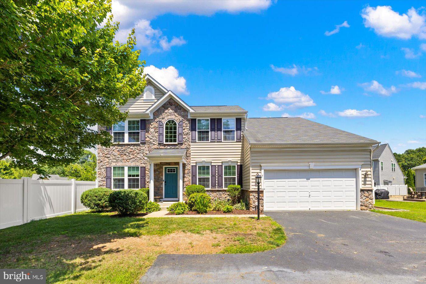 7 KETTLEBROOK CT, STAFFORD, Virginia 22556, 5 Bedrooms Bedrooms, ,4 BathroomsBathrooms,Residential,For sale,7 KETTLEBROOK CT,VAST2040214 MLS # VAST2040214