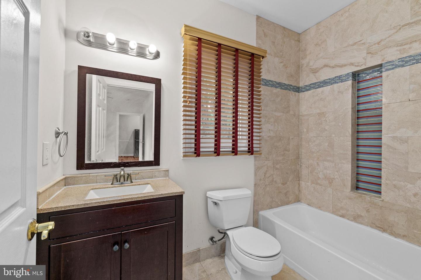 7230 BEVERLY ST, ANNANDALE, Virginia 22003, 10 Bedrooms Bedrooms, ,6 BathroomsBathrooms,Residential,For sale,7230 BEVERLY ST,VAFX2250628 MLS # VAFX2250628