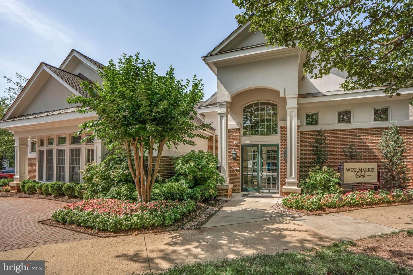 1867 CRESCENT PARK DR #116A, RESTON, Virginia 20190, 2 Bedrooms Bedrooms, ,2 BathroomsBathrooms,Residential,For sale,1867 CRESCENT PARK DR #116A,VAFX2250654 MLS # VAFX2250654